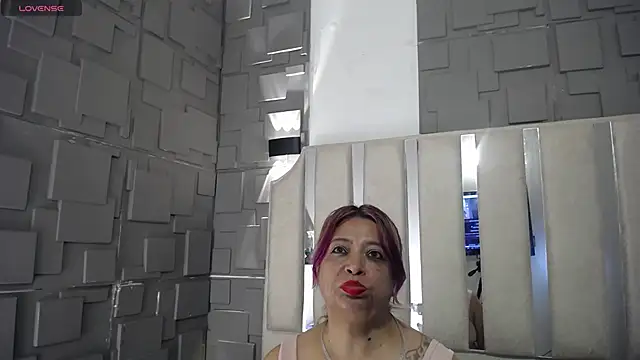 Natasha 699 online show from June 19, 2026, 10:46 pm
