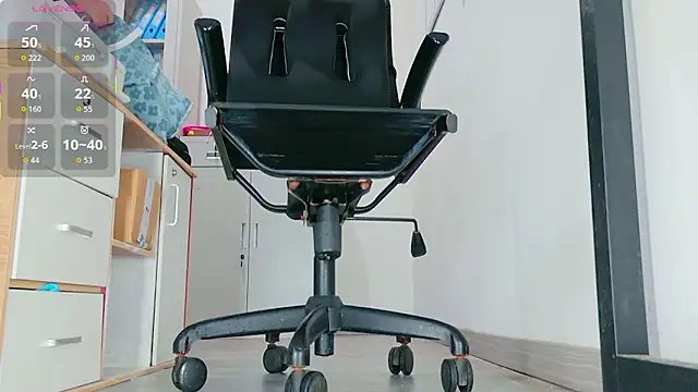 Snapshot of -DIO-DIO- chatting on February 3, 2026, 6:22 am -DIO-DIO- online show from February 3, 2026, 6:22 am