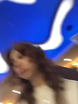 QuitieLia online show from February 26, 2026, 8:13 am