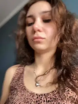 QuitieLia online show from April 24, 2026, 7:22 am