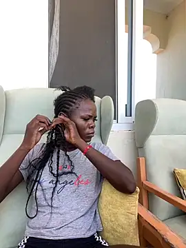 petiteebony 81 online show from December 14, 2025, 9:47 am