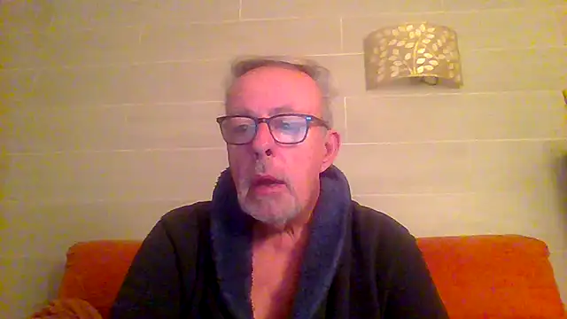 tuggy59 online show from February 16, 2026, 4:52 am