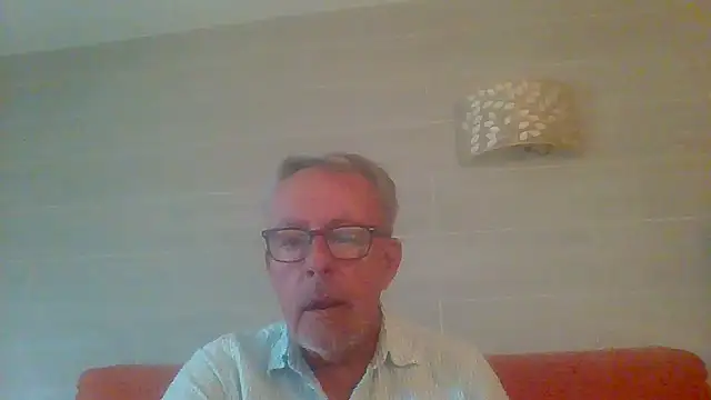 tuggy59 online show from April 26, 2026, 6:44 am