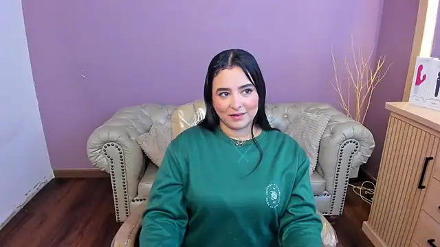 taylor bennet online show from November 27, 2025, 11:45 am