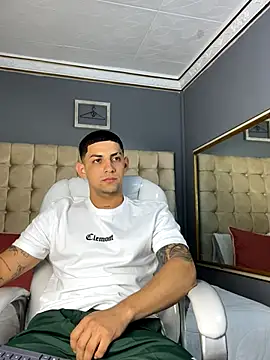 Alex cute77 online show from September 26, 2025, 11:03 am