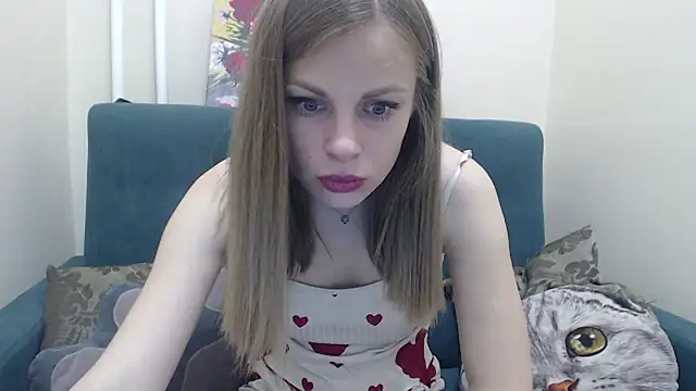 Snapshot of BustyBlondyShow chatting on June 2, 2026, 8:27 am BustyBlondyShow online show from June 2, 2026, 8:27 am