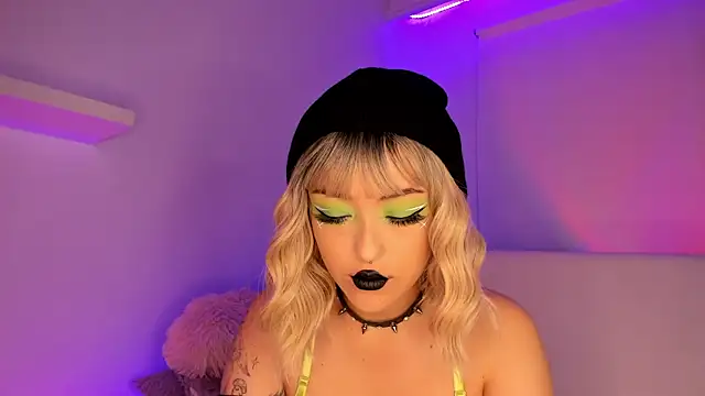 Gloomydoll online show from January 21, 2025, 5:51 pm