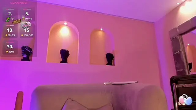 Snapshot of LindseyMoss chatting on December 18, 2024, 6:32 am LindseyMoss online show from December 18, 2024, 6:32 am