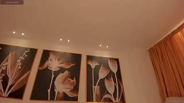 Snapshot of LindseyMoss chatting on January 8, 2025, 3:29 am LindseyMoss online show from January 8, 2025, 3:29 am