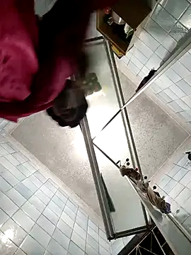 Snapshot of Real1SweetQueen chatting on February 18, 2025, 8:03 pm Real1SweetQueen online show from February 18, 2025, 8:03 pm