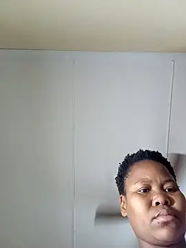 Snapshot of Real1SweetQueen chatting on February 21, 2025, 3:56 am Real1SweetQueen online show from February 21, 2025, 3:56 am