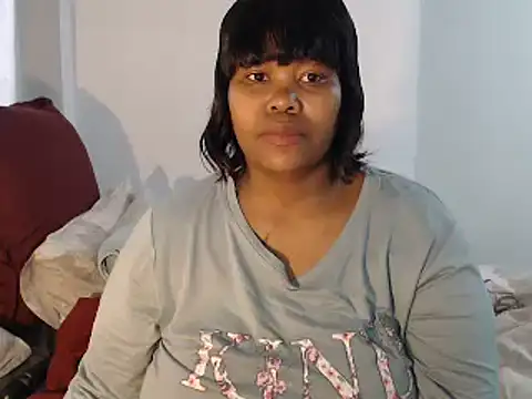 Snapshot of Real1SweetQueen chatting on October 16, 2025, 6:47 am Real1SweetQueen online show from October 16, 2025, 6:47 am