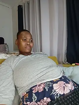 Real1SweetQueen online show from July 28, 2026, 3:21 pm