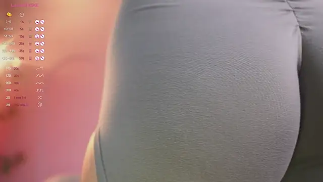 mia colin1  online show from September 26, 2025, 7:40 pm