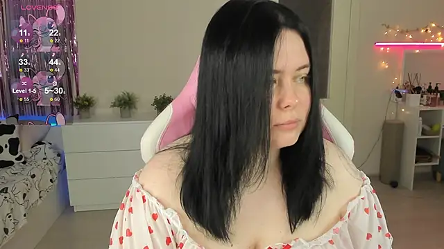 Akemi BBW online show from June 11, 2026, 12:47 pm