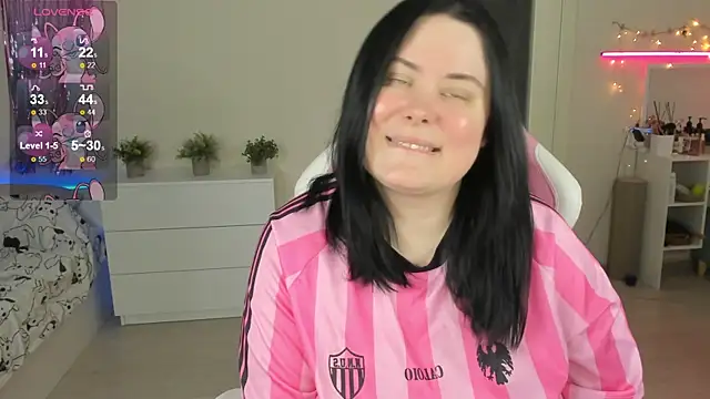 Akemi BBW online show from June 12, 2026, 10:03 am