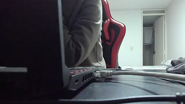 zoe jeane beker online show from February 11, 2025, 2:35 am