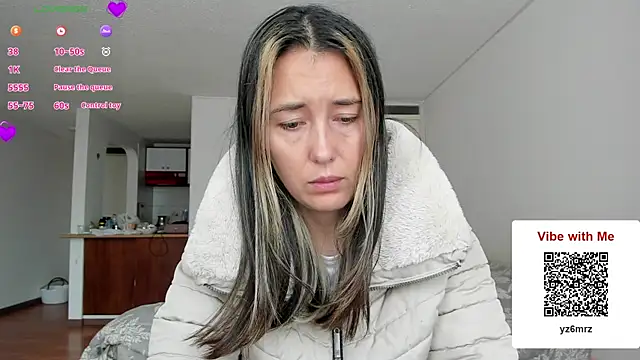 Snapshot of zoe_jeane_beker chatting on March 22, 2026, 6:33 pm zoe jeane beker online show from March 22, 2026, 6:33 pm