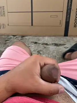 Snapshot of Enrrique30 chatting on December 18, 2024, 4:49 pm Enrrique30 online show from December 18, 2024, 4:49 pm