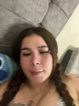 zoe adhara online show from April 24, 2026, 7:33 am