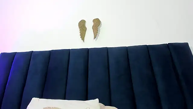 Snapshot of Anette_ chatting on June 4, 2026, 12:44 pm Anette online show from June 4, 2026, 12:44 pm