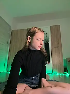 Snapshot of freiiaflower chatting on March 6, 2025, 4:07 pm freiiaflower online show from March 6, 2025, 4:07 pm