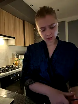 Snapshot of freiiaflower chatting on October 27, 2025, 9:52 pm freiiaflower online show from October 27, 2025, 9:52 pm