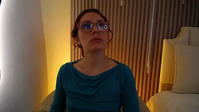 Snapshot of Katy_Van chatting on May 25, 2026, 8:37 pm Katy Van online show from May 25, 2026, 8:37 pm