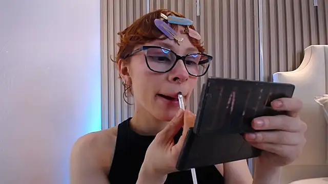 Snapshot of Katy_Van chatting on June 20, 2026, 9:28 pm Katy Van online show from June 20, 2026, 9:28 pm