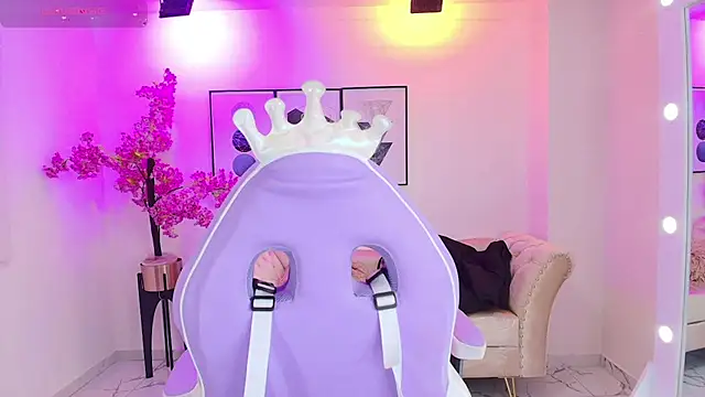 Isa reel online show from October 1, 2025, 7:42 pm