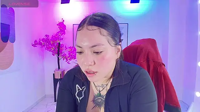 Isa reel online show from October 4, 2025, 7:56 pm