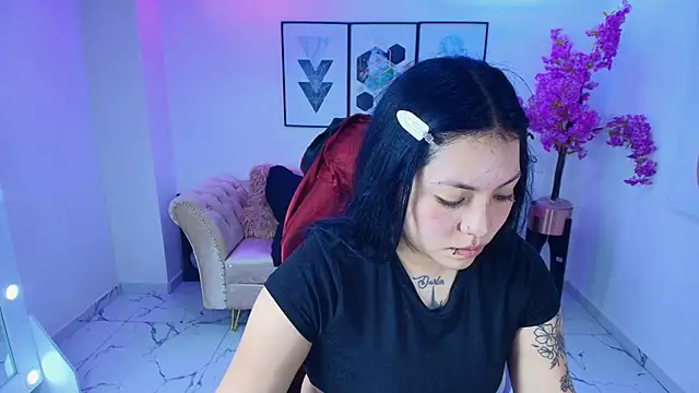Snapshot of Isa_reel chatting on June 15, 2026, 7:49 pm Isa reel online show from June 15, 2026, 7:49 pm