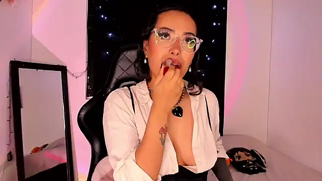 Snapshot of willow_poisson chatting on January 27, 2025, 11:22 pm willow poisson online show from January 27, 2025, 11:22 pm