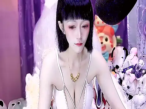 Snapshot of kumamon- chatting on December 15, 2025, 2:32 pm kumamon- online show from December 15, 2025, 2:32 pm