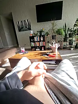 Cemg online show from November 14, 2025, 6:39 pm