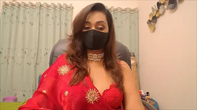 Snapshot of OH-Monica chatting on November 28, 2025, 2:03 am OH-Monica online show from November 28, 2025, 2:03 am