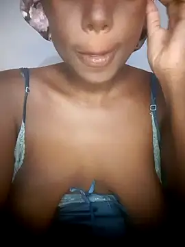 Snapshot of Saggy_boobs chatting on December 15, 2024, 4:59 pm Saggy boobs online show from December 15, 2024, 4:59 pm