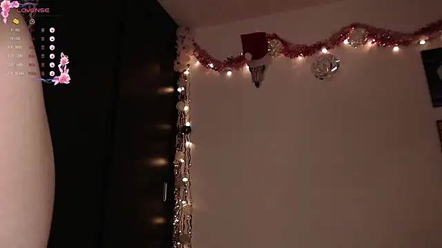 Snapshot of CherryBlossom___ chatting on January 9, 2025, 2:11 am CherryBlossom online show from January 9, 2025, 2:11 am