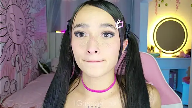 issagarcia online show from March 9, 2026, 10:14 pm