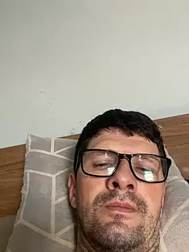 Juliano2289 online show from April 13, 2026, 4:56 pm