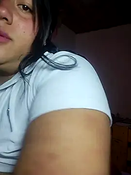 Snapshot of KATYGONZALEZ chatting on June 10, 2026, 5:56 pm KATYGONZALEZ online show from June 10, 2026, 5:56 pm