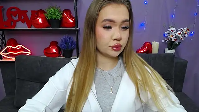 Snapshot of StacyYellig chatting on March 4, 2025, 11:54 pm StacyYellig online show from March 4, 2025, 11:54 pm