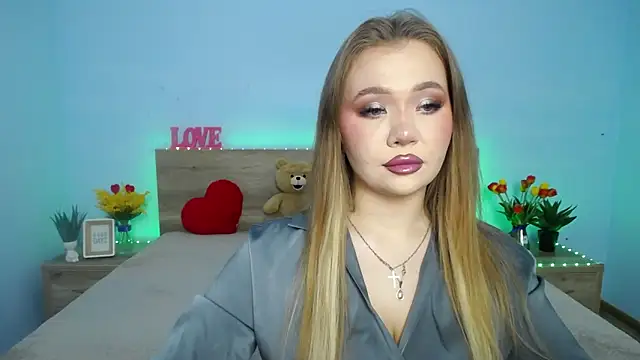 Snapshot of StacyYellig chatting on March 8, 2025, 8:25 pm StacyYellig online show from March 8, 2025, 8:25 pm