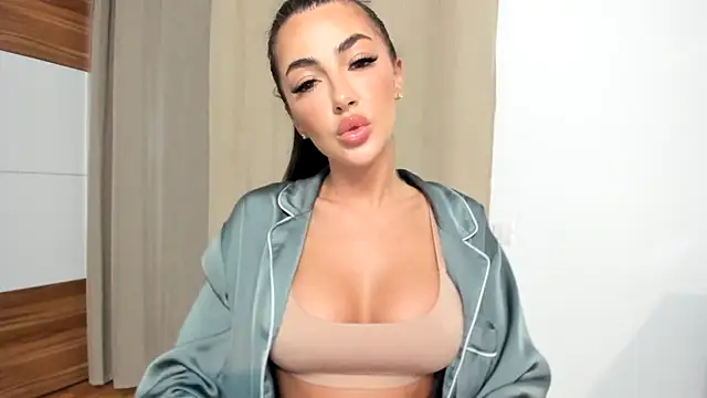 iamjoyxs1 online show from September 21, 2025, 11:39 pm