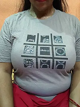 CUTE SOPHIA- online show from April 24, 2026, 2:03 am