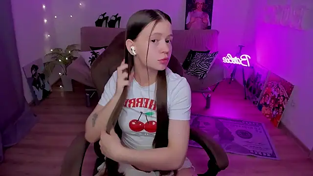 HelloRoxy online show from January 31, 2026, 9:57 pm