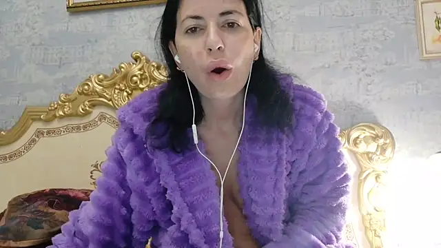 Snapshot of StunnigArt chatting on June 3, 2026, 1:19 am StunnigArt online show from June 3, 2026, 1:19 am