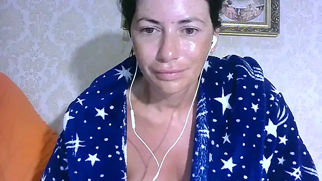 StunnigArt online show from July 26, 2026, 1:03 am