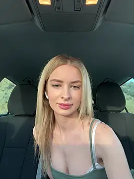 EvieEvans online show from January 26, 2025, 4:30 pm