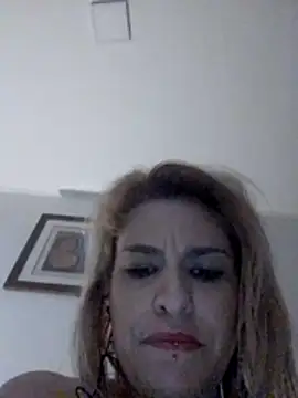 Snapshot of garotasexual chatting on July 7, 2026, 6:05 am garotasexual online show from July 7, 2026, 6:05 am